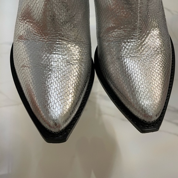 Isabel Marant silver cowboy boots great condition size 38. - Picture 4 of 7